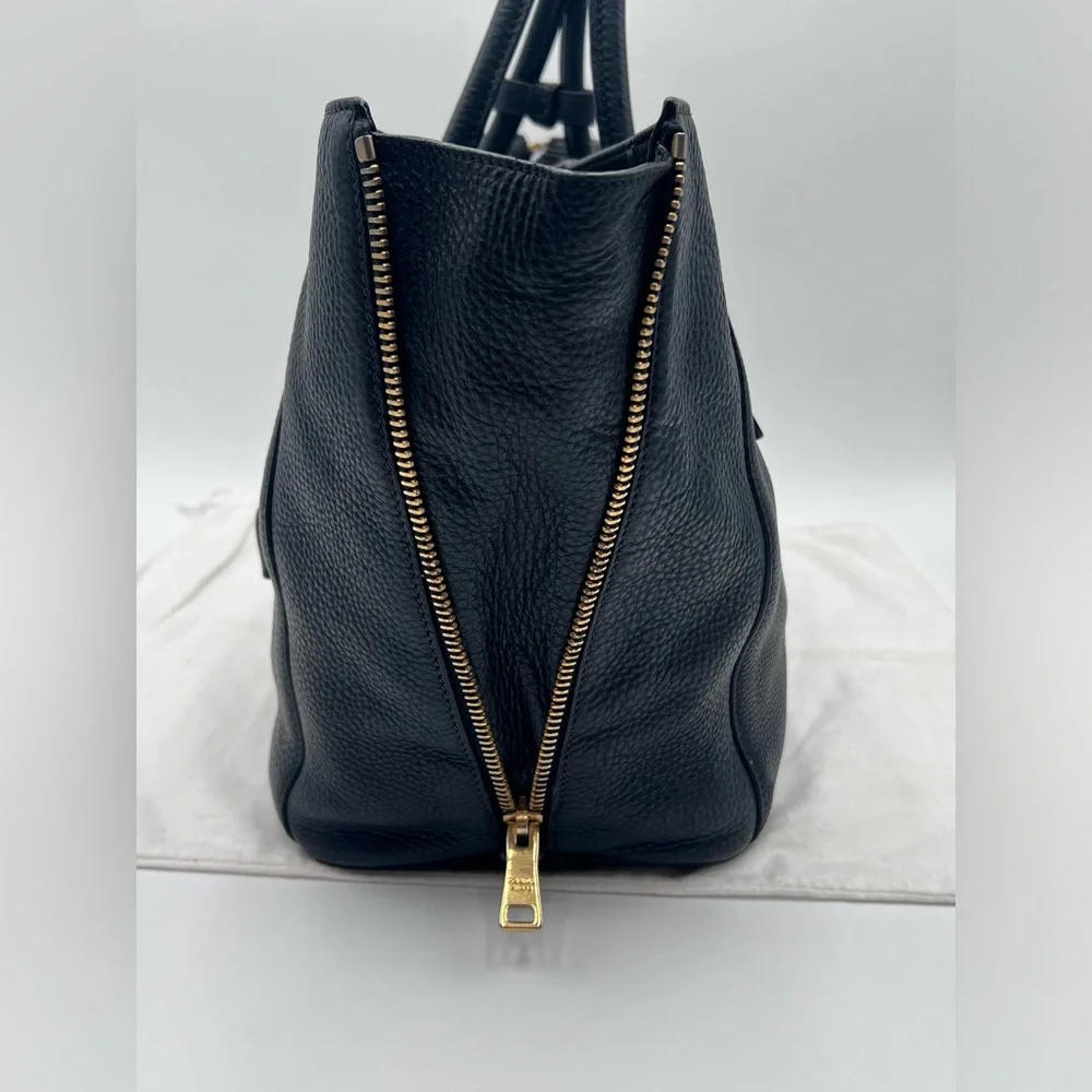 🌹♥️Prada Handbag♥️🌹 - Picture 5 of 16